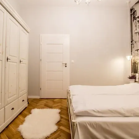 1-Bedroom Apartment - Kazimierz- Starowislna 54 Krakow Exterior photo